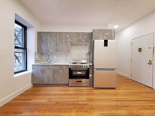 1st image of 740 Park Pl #2A
