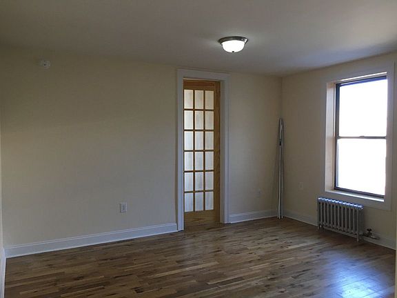 4th image of 251 Clifton Pl APT 11