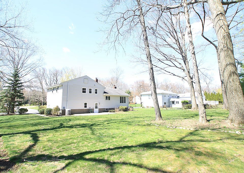 2nd image of 50 Hurley Ave