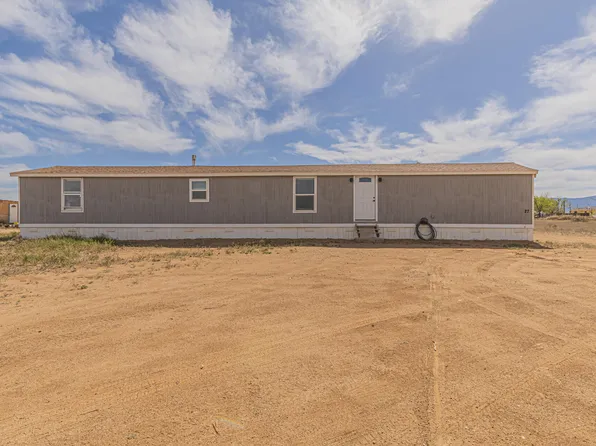 27 High Deal Rd, Los Lunas, NM 87031