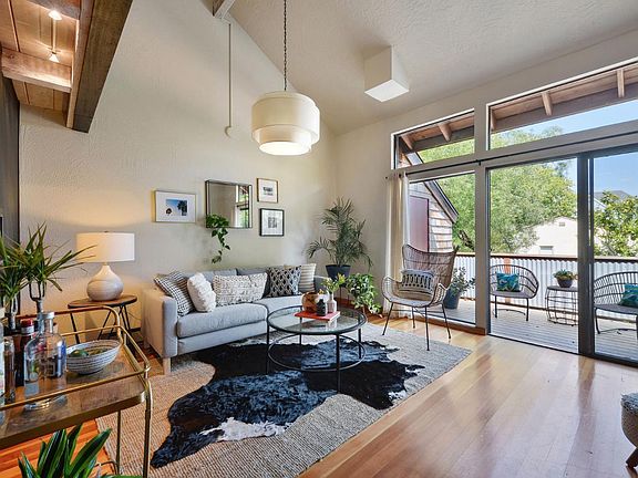 4th image of 132 Mountain View Ave
