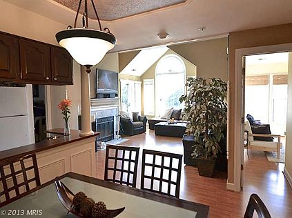 4th image of 900 Martell Ct APT L