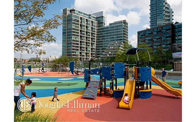 Rented by Douglas Elliman | media 15