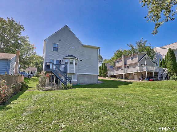 3rd image of 10 Carle Road