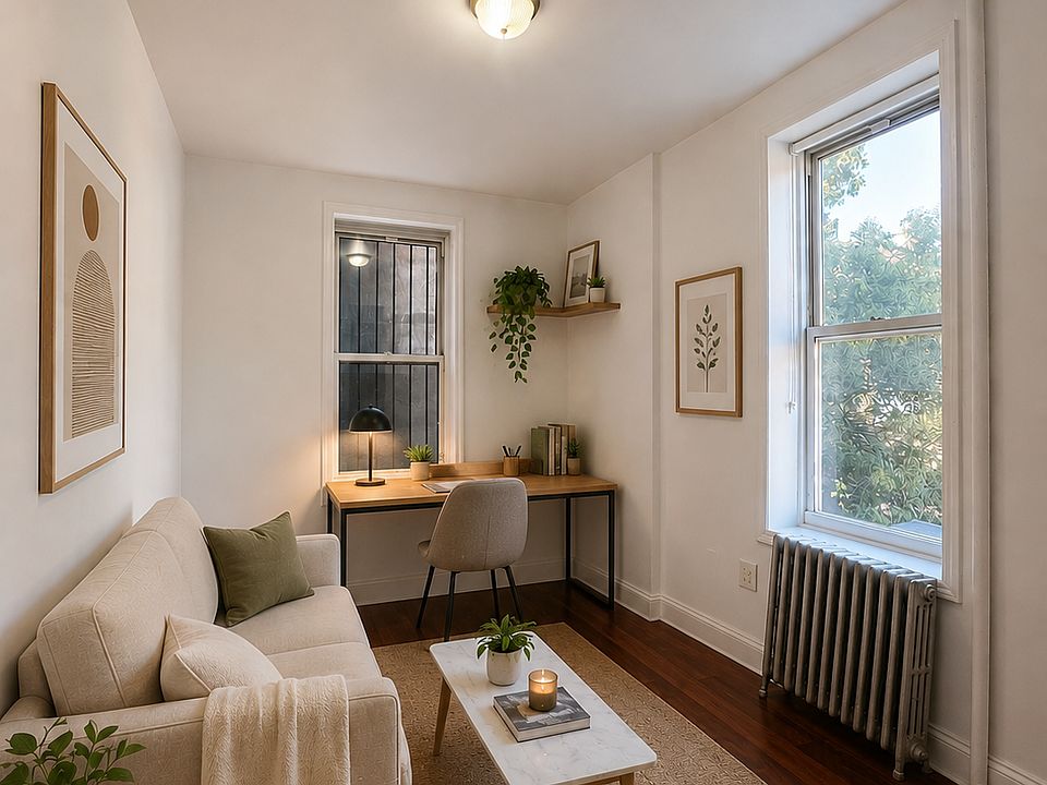 2nd image of 138 Saint Marks Pl APT 3D
