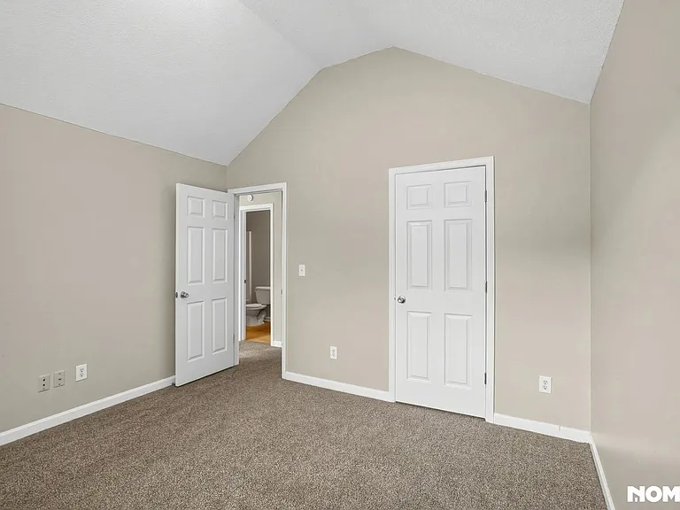 3693 Arminto Dr — Photo 26