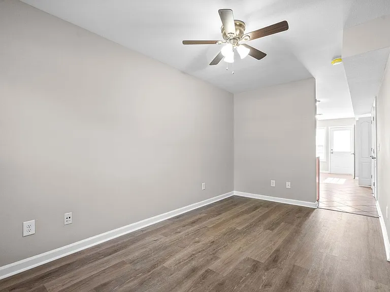 Durrett Drive-65 — Photo 4