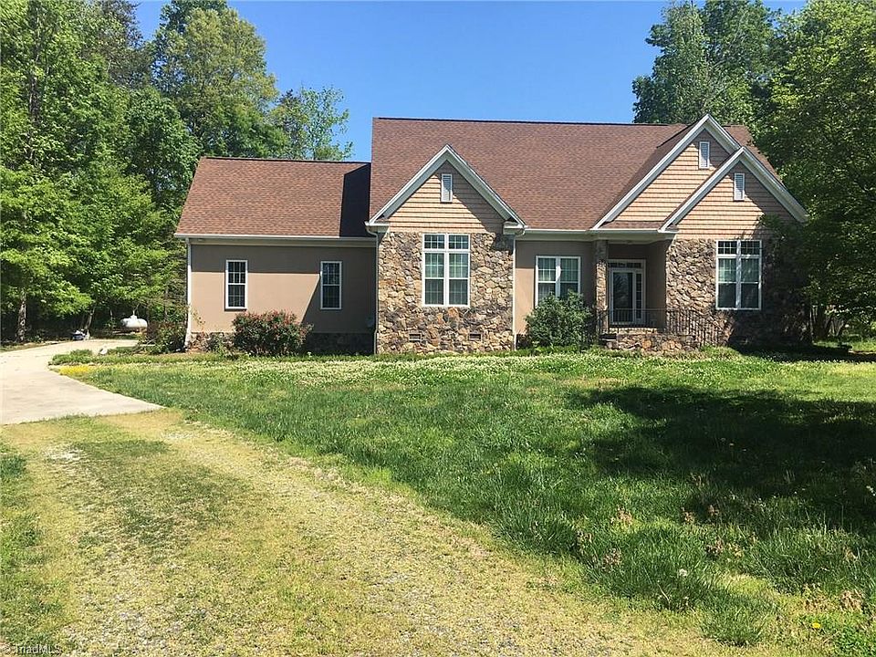 1st image of 4407 Zadie Dr