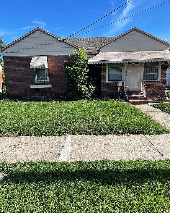 2nd image of 391 E 47th St
