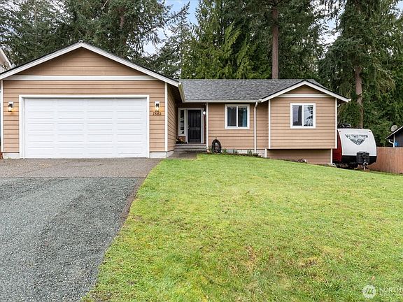 3rd image of 7882 Blakely Avenue