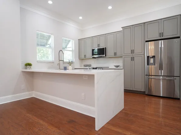 214 S Latitude Cir, Delray Beach, FL 33483