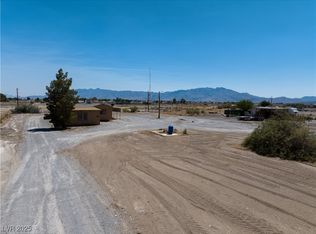 1141 W Chipmunk Rd, Pahrump, NV 89048
