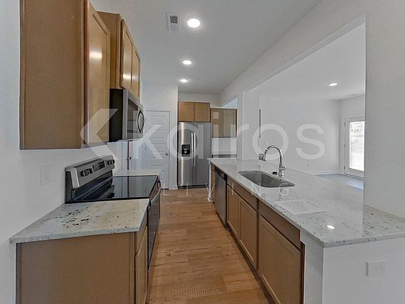 5th image of 6115 Taramore Ln NW