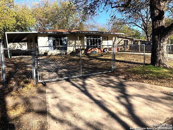 3rd image of 127 Oriole Ln