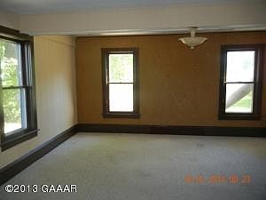 4th image of 909 Hawthorne St