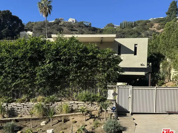 1555 Rising Glen Rd, Los Angeles, CA 90069