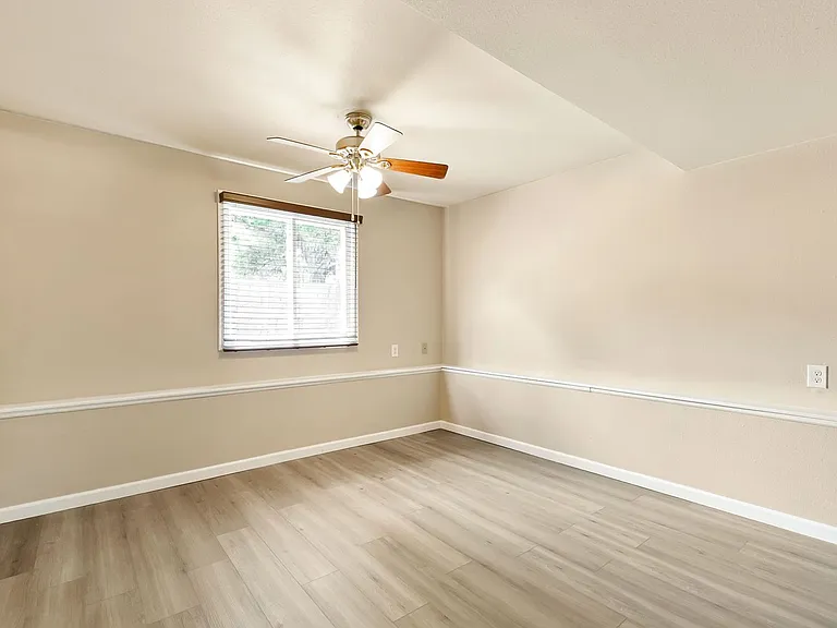 419 Albion Way — Photo 13