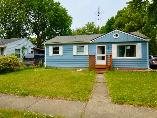 1385 Gram St, Burton, MI 48529