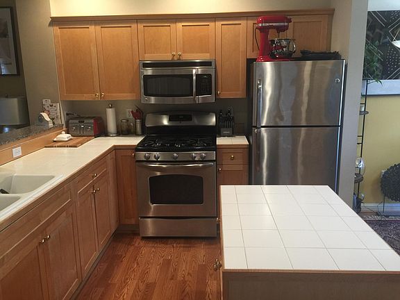 4th image of 12310 NE 92nd St APT H205