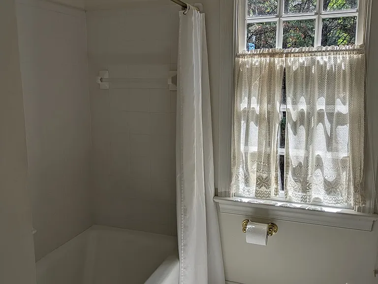 2nd Floor Bathroom layout.