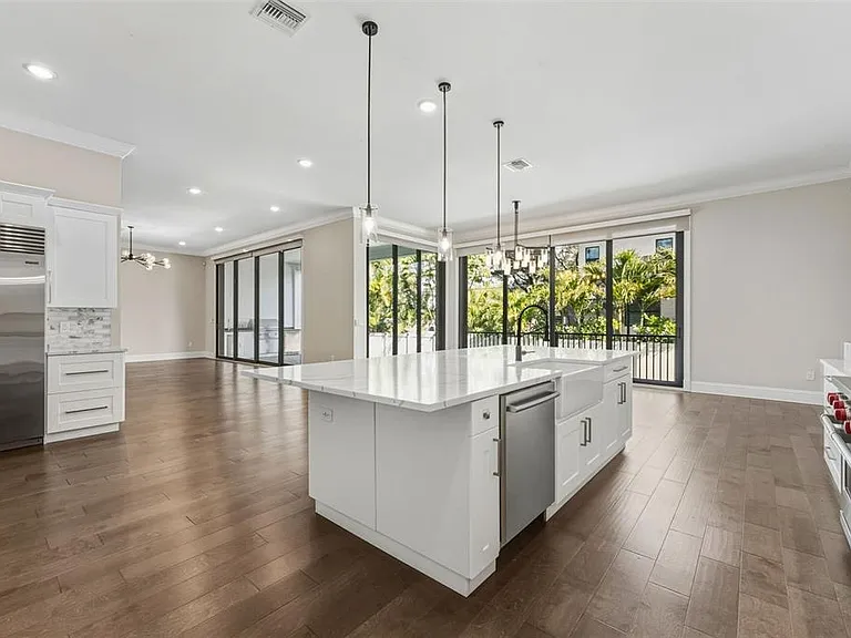 481 W Davis Blvd — Photo 13