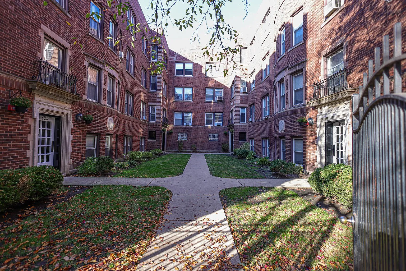 124 Clyde Ave #G photo 1