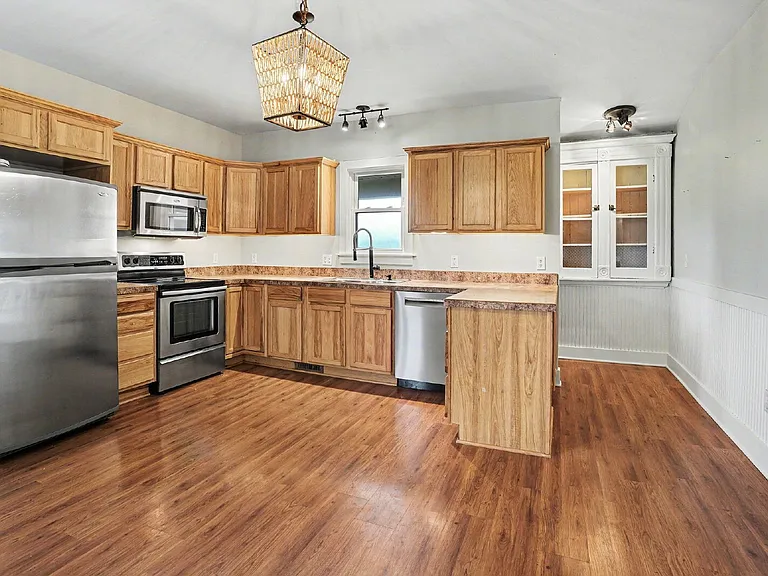 5749 Upton Rd — Photo 8