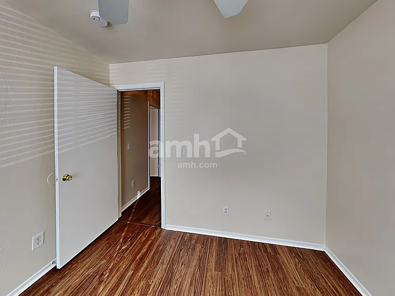 1701 S 113th Dr — Photo 13