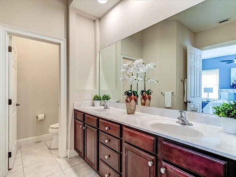1570 Lake Baldwin Ln #A — Photo 15