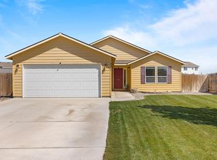 5317 Johnson Dr, Pasco, WA 99301