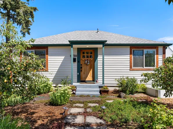 1039 4th St, Springfield, OR 97477