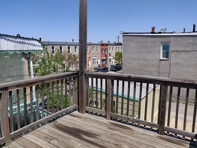 103 S Highland Ave — Photo 11