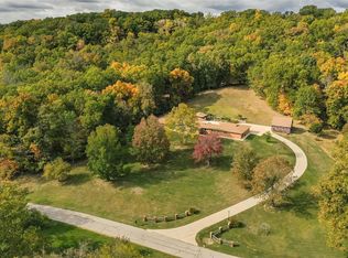 18619 Vixen Dr, Pacific, MO