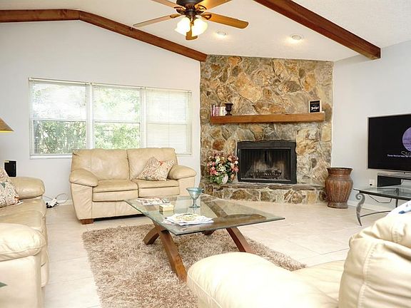 5th image of 3139 Carlos Dr