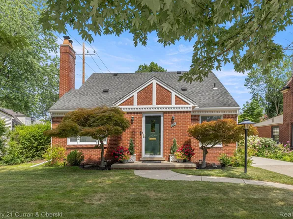 1125 Beechmont St, Dearborn, MI 48124