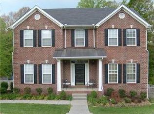 834 Overhills Dr, Old Hickory, TN 37138