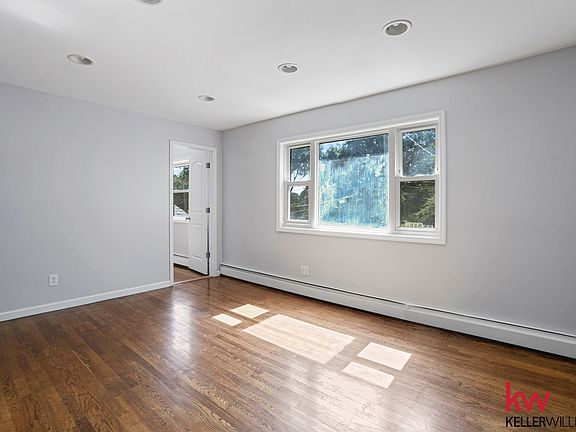 5th image of 118-27 Lakeview Blvd E Floor 2
