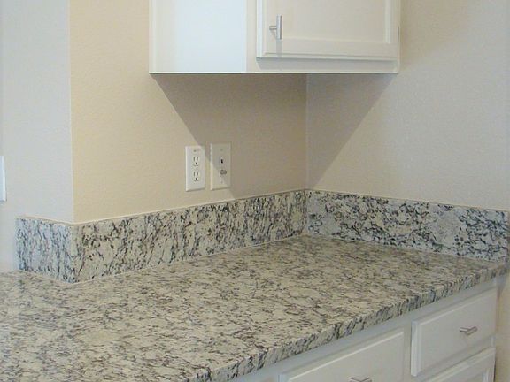 3rd image of 5401 E Van Buren St Unit 1021