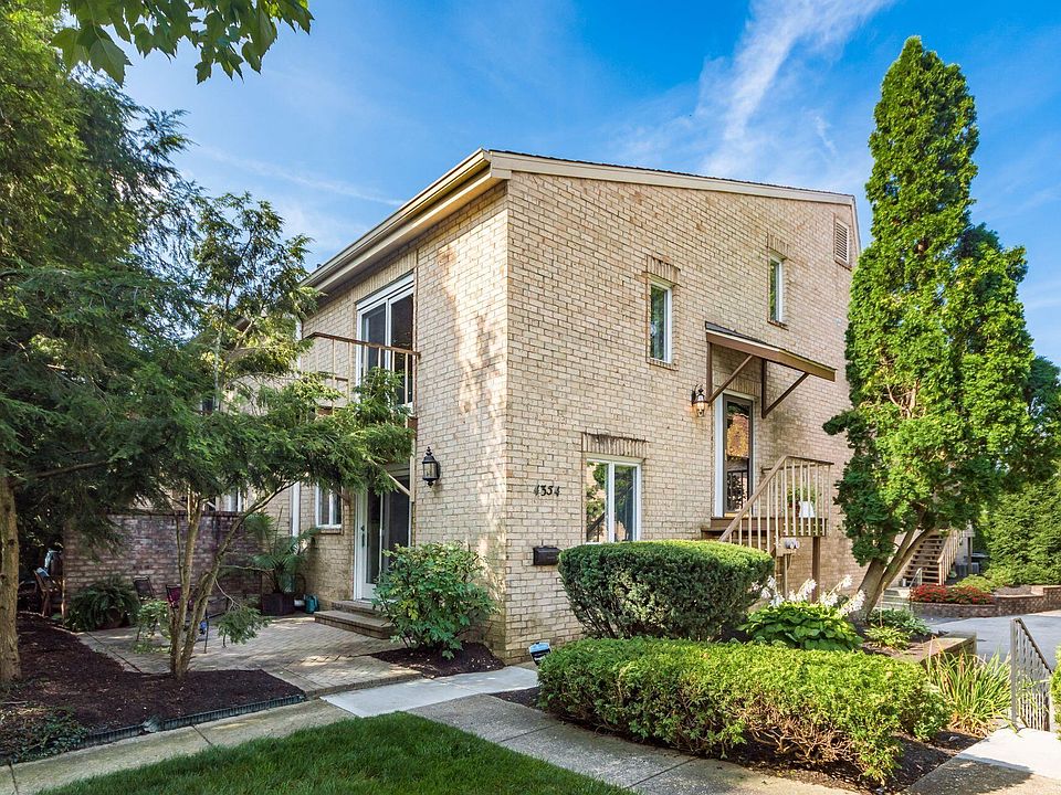 1st image of 4354 Latin Ln #106