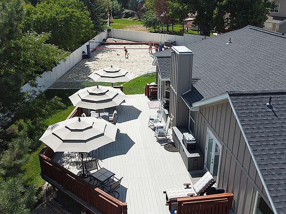 Massive Entertaining Deck