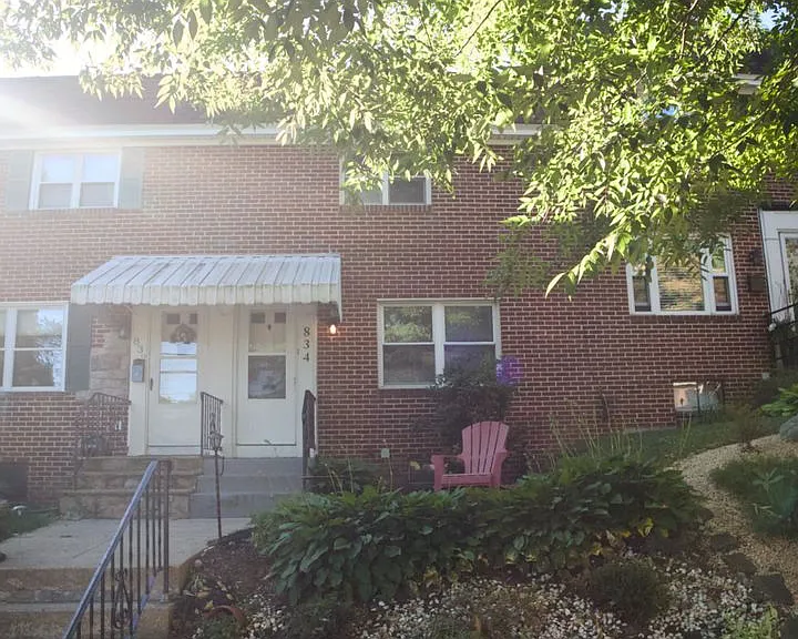 834 Wabank St — Photo 1