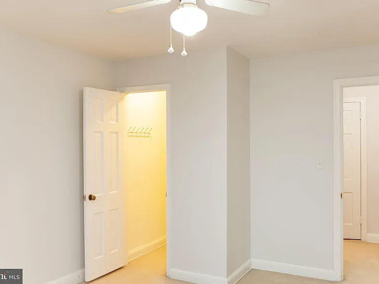1712 W Abingdon Dr #301 — Photo 13