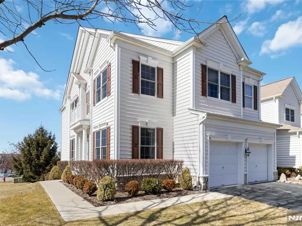 88 Independence Trl #1006, Totowa, NJ 07512