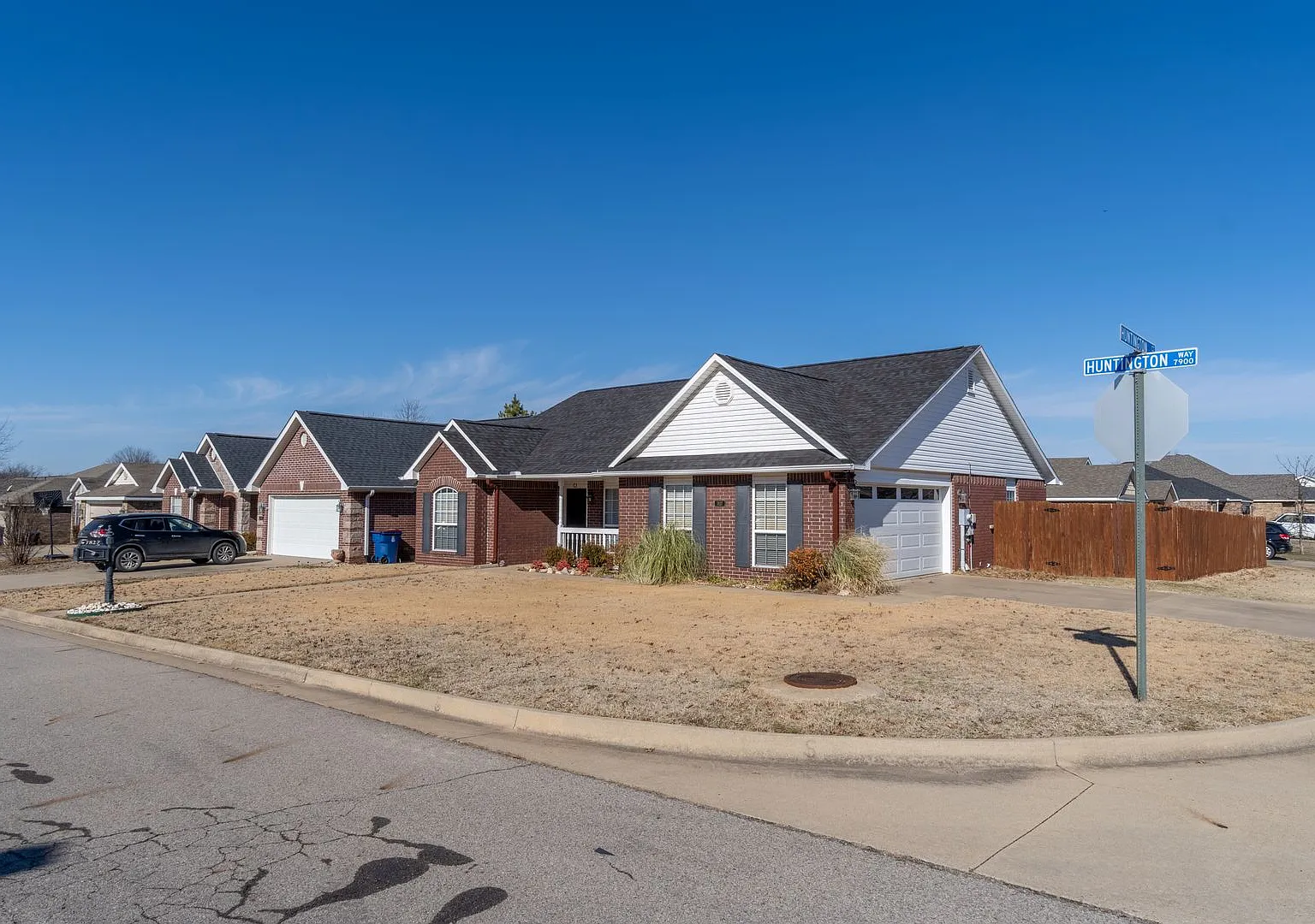 Gorgeous 3 bedroom 2 bath Brick Home with a 2-Car Garage — Photo 1
