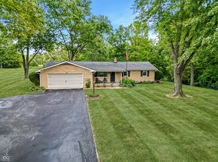 8927 Cooper Rd, Zionsville, IN 46077