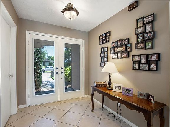 3rd image of 1111 Woodhorn Dr