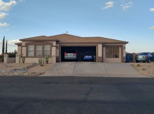 7022 W Pebble Valley Dr, Tucson, AZ 85757