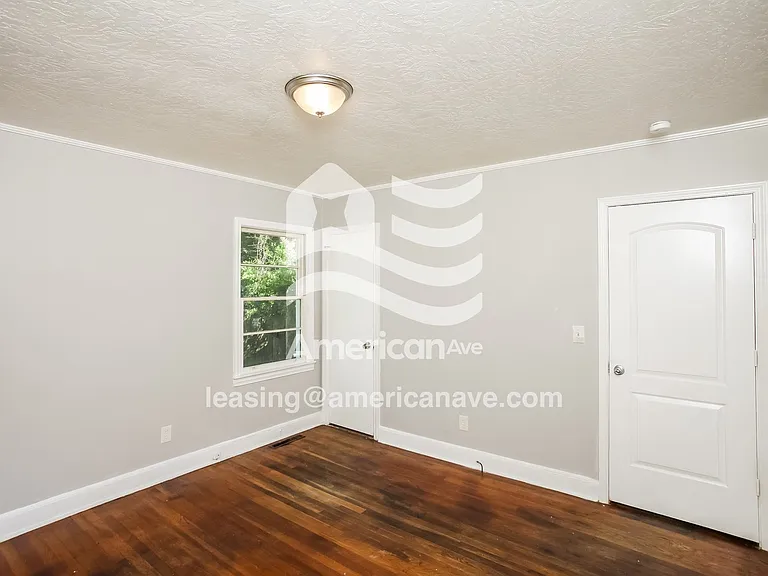 57686_009_main_bedroom_13786368.jpg