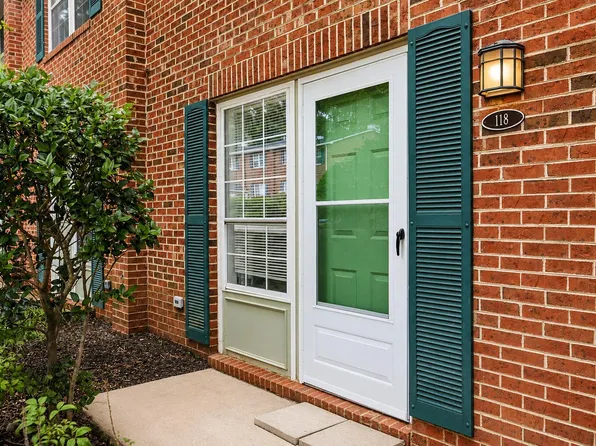 118 Friar Ln, Carrboro, NC 27510