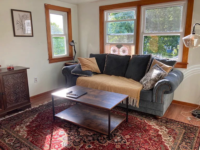 320 Malletts Bay Ave #C — Photo 14